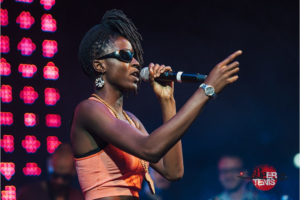 Fattima Mahdi performing live