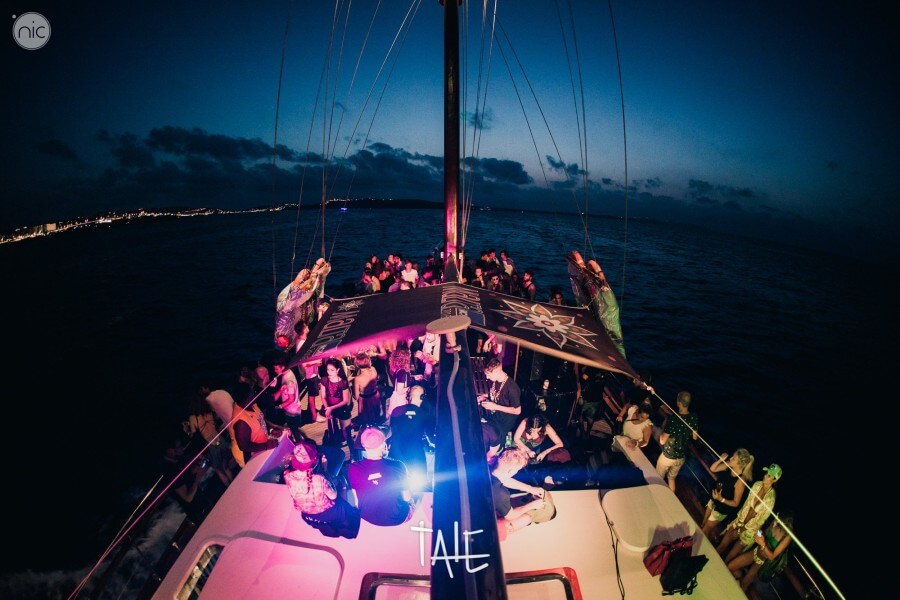 tale boat party 2

