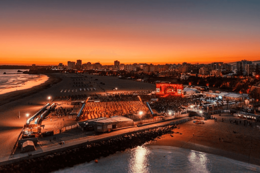 View of the expansive Praia da Rocha. Please contact us for photo credit.