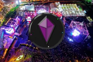 Totem Compass at a festival. Image courtesy of Pexels