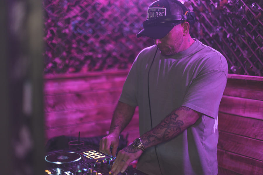 The Monkeys Den, Patrick Meeks. Photo by Ashthetic photography