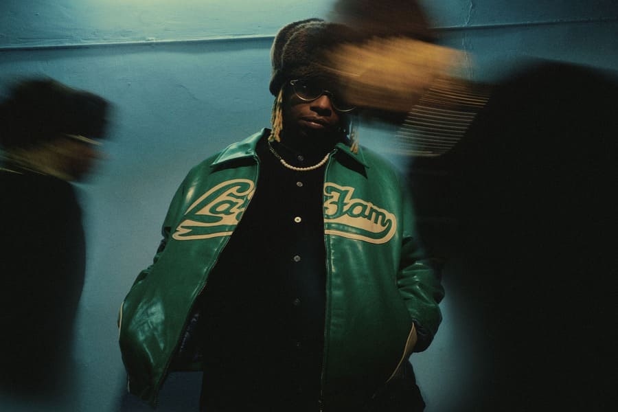 YellowStraps - Photo taken by Daniiil Lavrovski